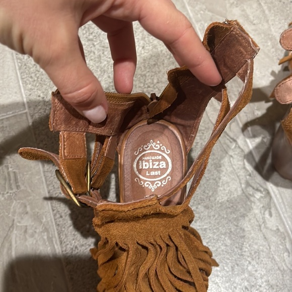 Jeffrey Campbell brown suede fringe midi heel sandal - Picture 3 of 6